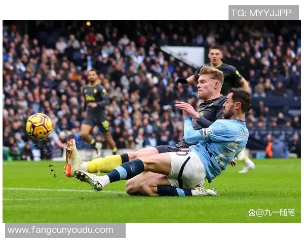 足球巨星同场竞技激情对决展现球场巅峰技艺与团队默契合作